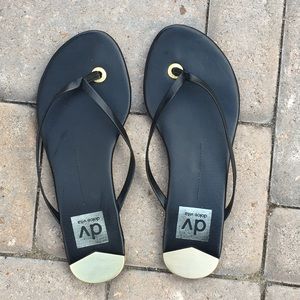 Dolce Vita black flip flops